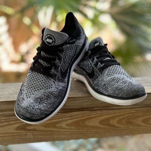 Gently Used Nike Free Sneakers Women’s Size 7.5